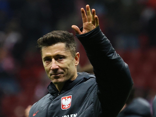 Швеция и Полша влизат в битка за Световното