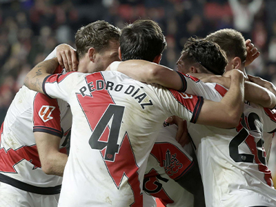 Силната домакинска форма дава спокойствие на Райо преди първия мач със Страсбург