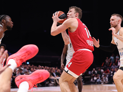 Олимпиакос гостува в Лион на последния в класирането