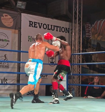 НОВИНИ: Резултати от Revolution Boxing 2 - Драганов, Саруханян и Попов с атрактивни победи